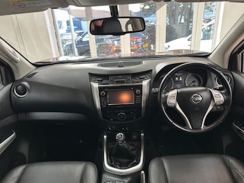 Used Nissan Navara 2019 for sale - 76132101: Photo