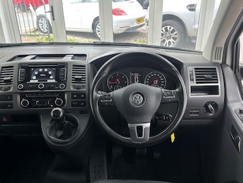 Used Volkswagen Transporter Shuttle 2014 for sale - 78180752: Photo