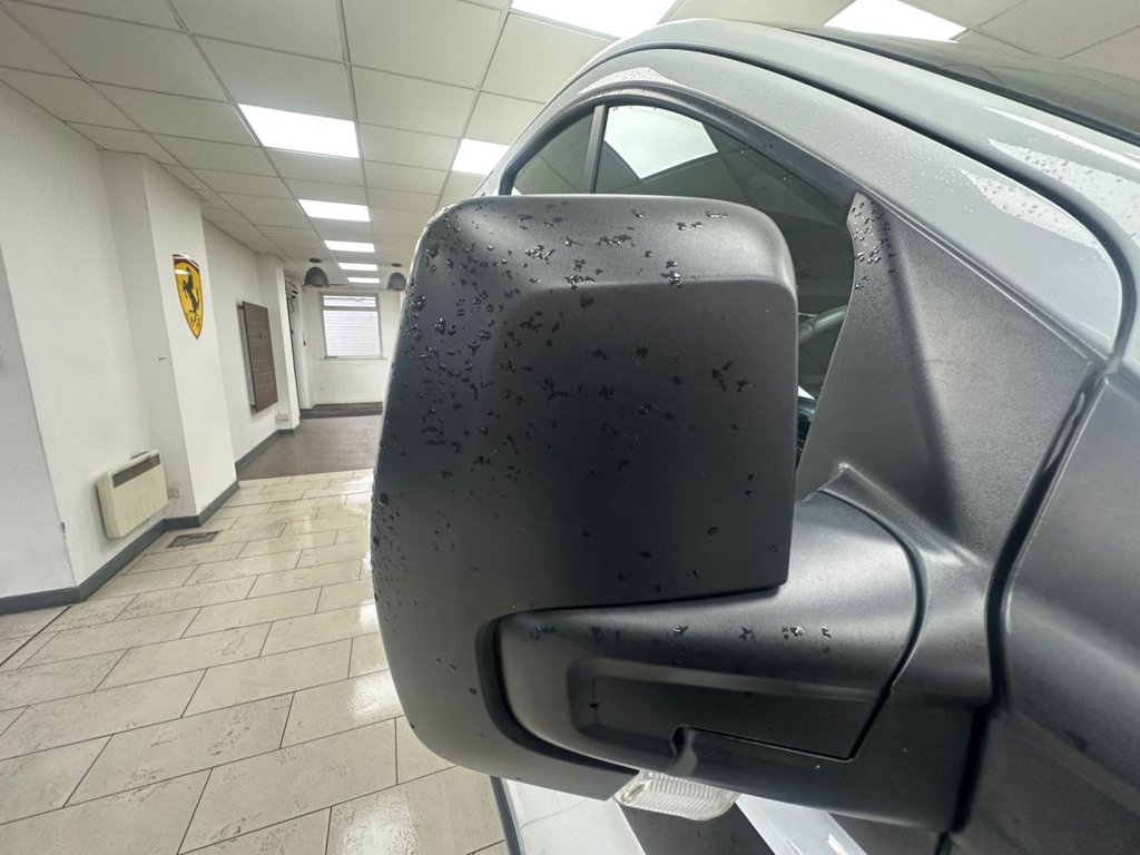 Used Ford Transit Custom 2017 for sale - 77680333: Photo 25