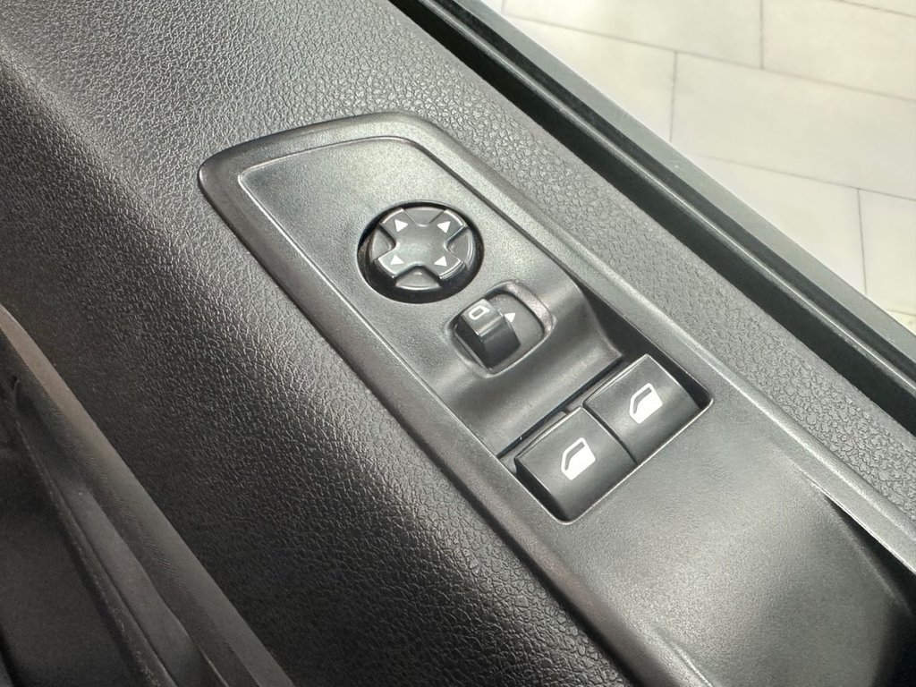 Used Peugeot Traveller 2017 for sale - 77241588: Photo 32