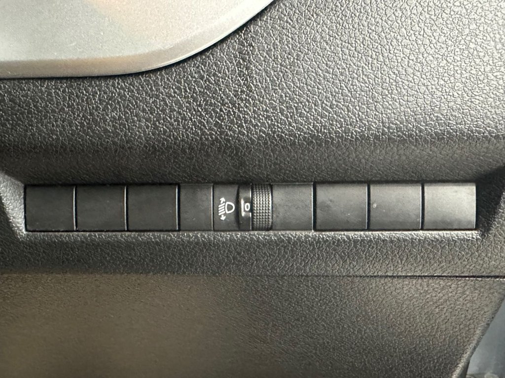 Used Peugeot Traveller 2017 for sale - 77241588: Photo 37