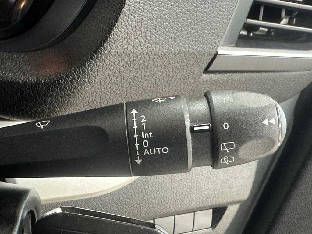 Used Peugeot Traveller 2017 for sale - 77241588: Photo 38