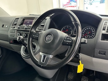 Used Volkswagen Transporter 2014 for sale - 78479309: Photo