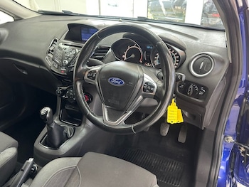 Used Ford Fiesta 2015 for sale - 79244713: Photo