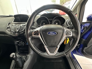 Used Ford Fiesta 2015 for sale - 79244713: Photo