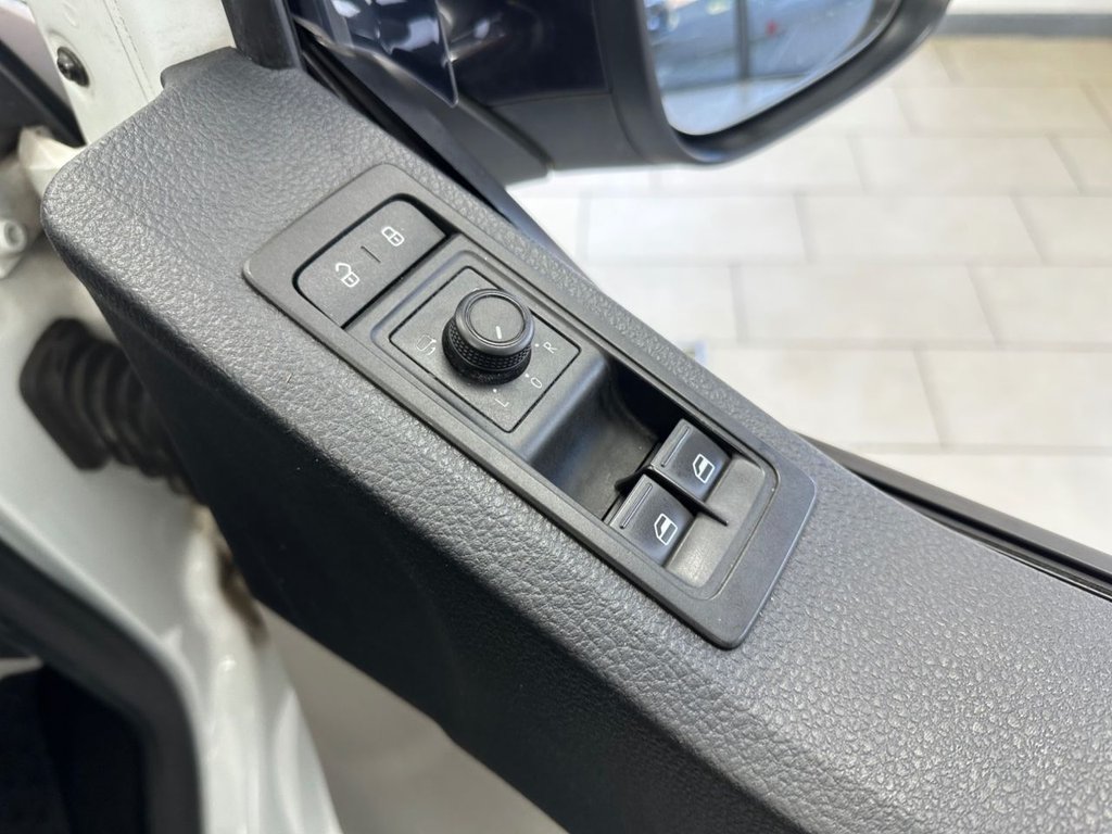 Used Volkswagen Transporter 2017 for sale - 77706193: Photo 23