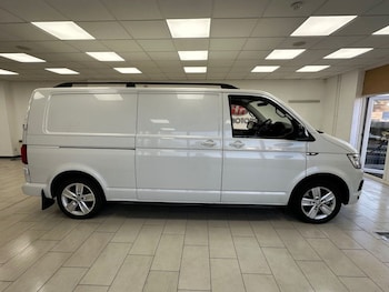 Used Volkswagen Transporter 2017 for sale - 77706193: Photo