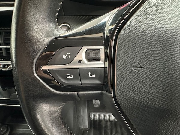 Used Peugeot 2008 2020 for sale - 76180124: Photo 44