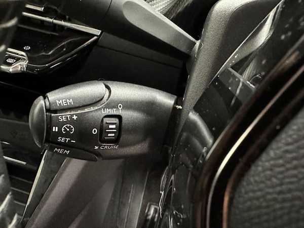 Used Peugeot 2008 2020 for sale - 76180124: Photo 47