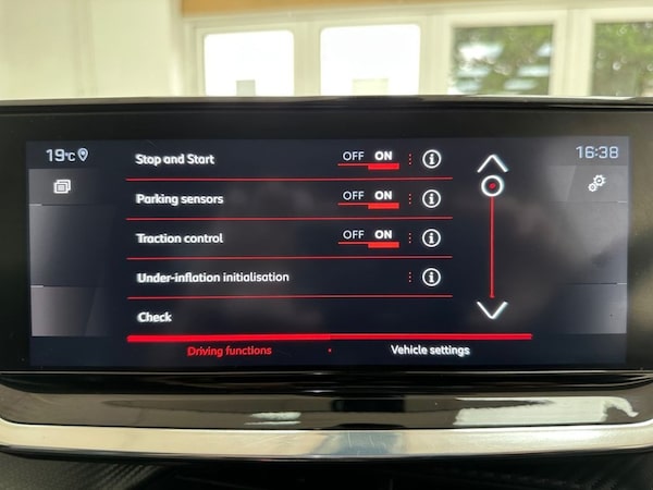 Used Peugeot 2008 2020 for sale - 76180124: Photo 48
