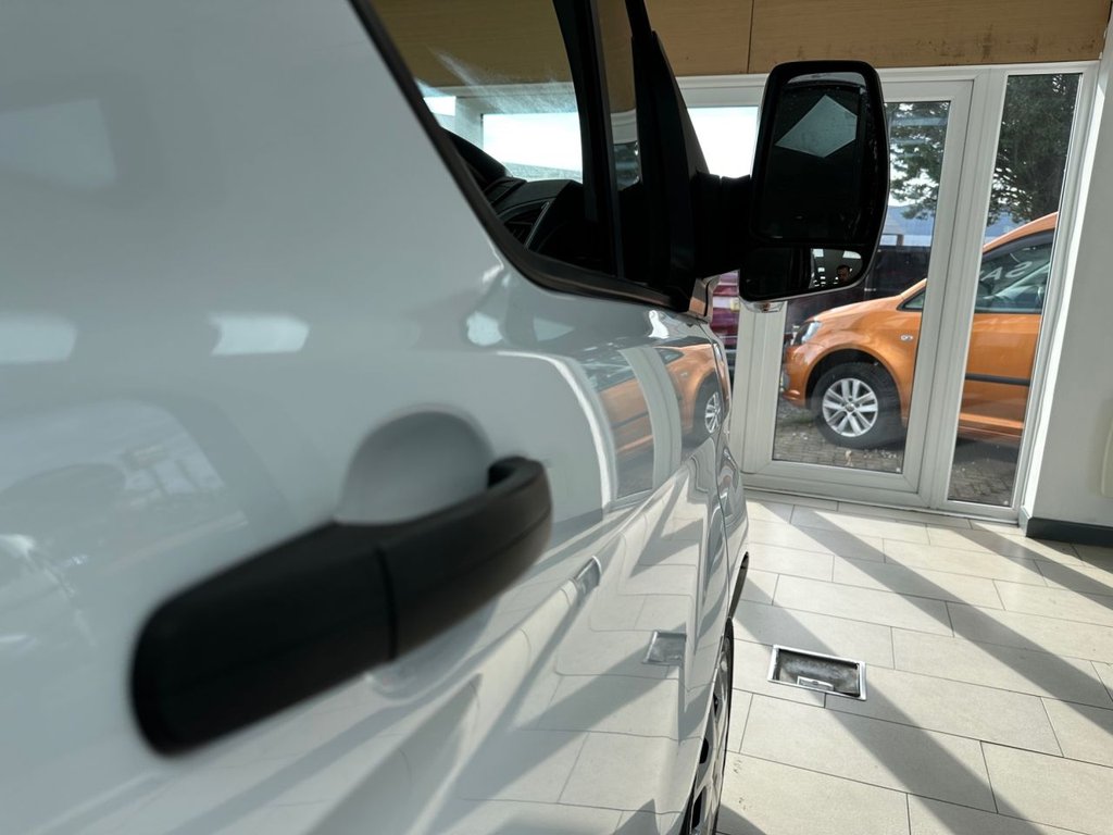 Used Ford Tourneo Custom 2018 for sale - 76333367: Photo 16