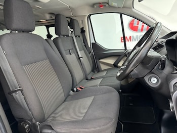Used Ford Tourneo Custom 2018 for sale - 76333367: Photo