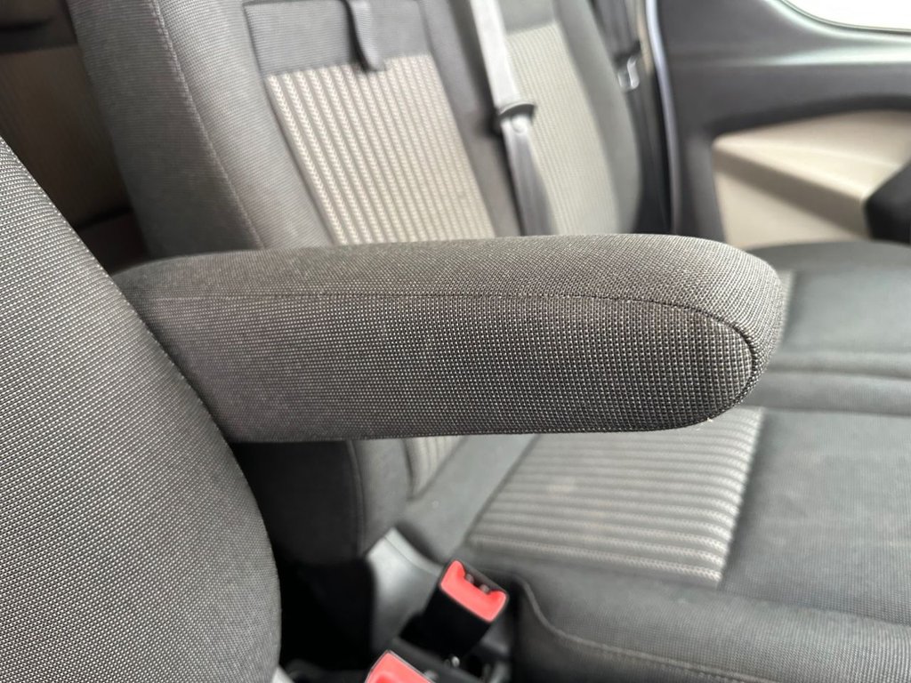 Used Ford Tourneo Custom 2018 for sale - 76333367: Photo 41