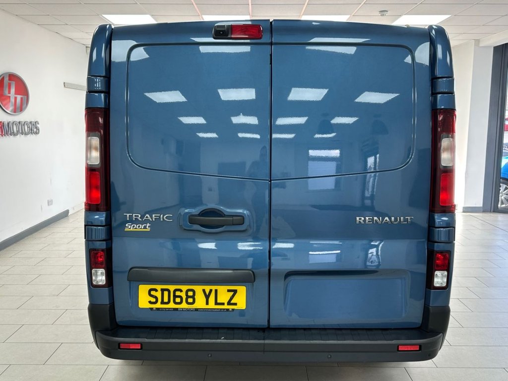 Used Renault Trafic 2018 for sale - 76454216: Photo 12