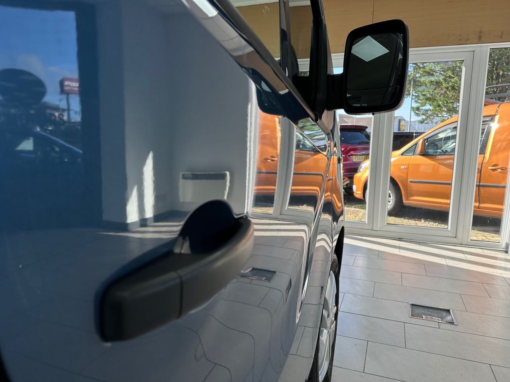 Used Renault Trafic 2018 for sale - 76454216: Photo 18