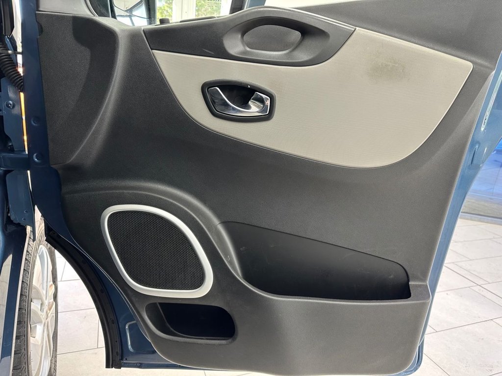 Used Renault Trafic 2018 for sale - 76454216: Photo 34