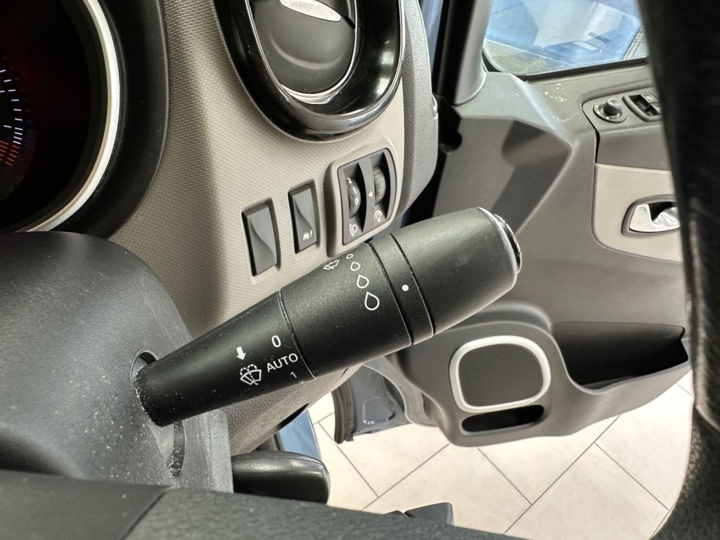 Used Renault Trafic 2018 for sale - 76454216: Photo 39