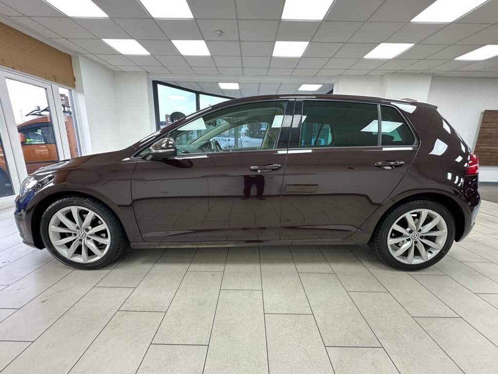 Used Volkswagen Golf 2017 for sale - 76430175: Photo 10