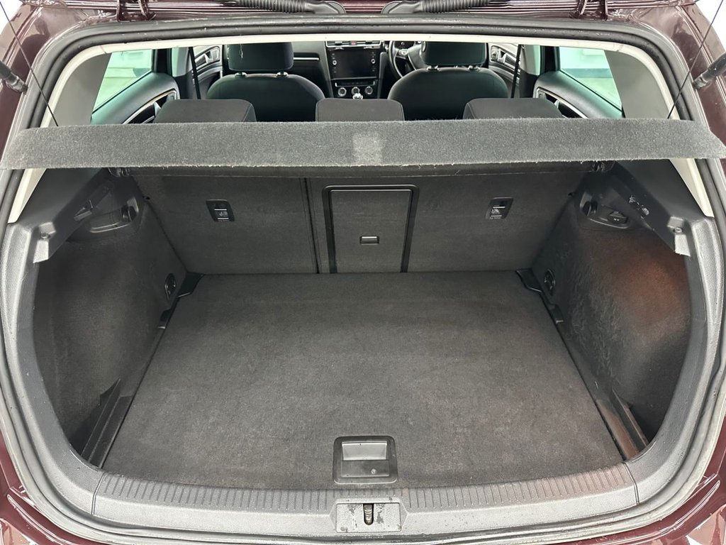 Used Volkswagen Golf 2017 for sale - 76430175: Photo 21