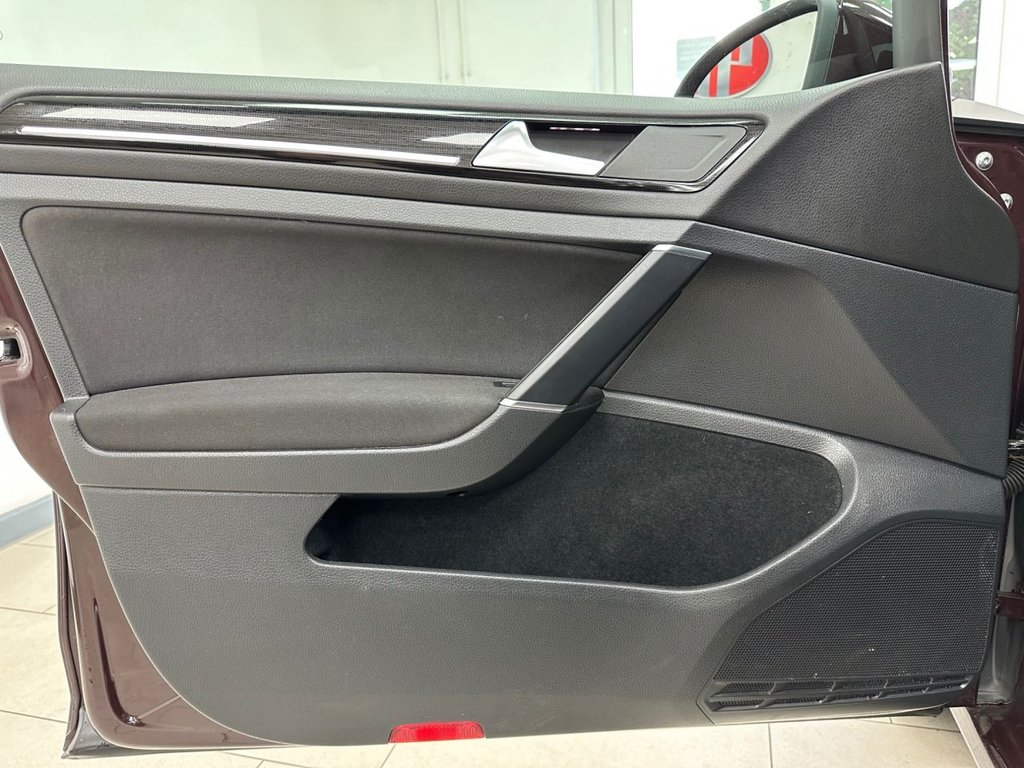 Used Volkswagen Golf 2017 for sale - 76430175: Photo 25