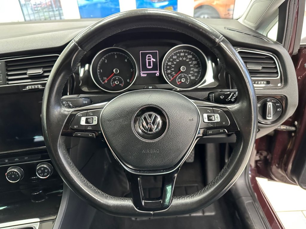 Used Volkswagen Golf 2017 for sale - 76430175: Photo 37