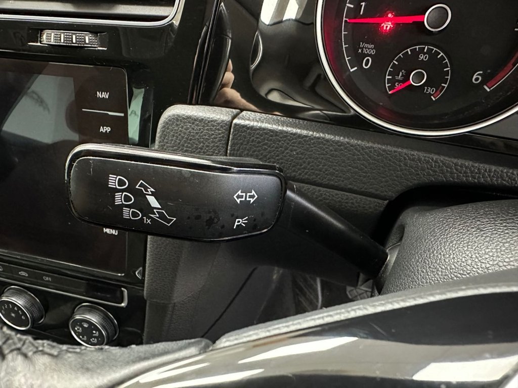 Used Volkswagen Golf 2017 for sale - 76430175: Photo 43