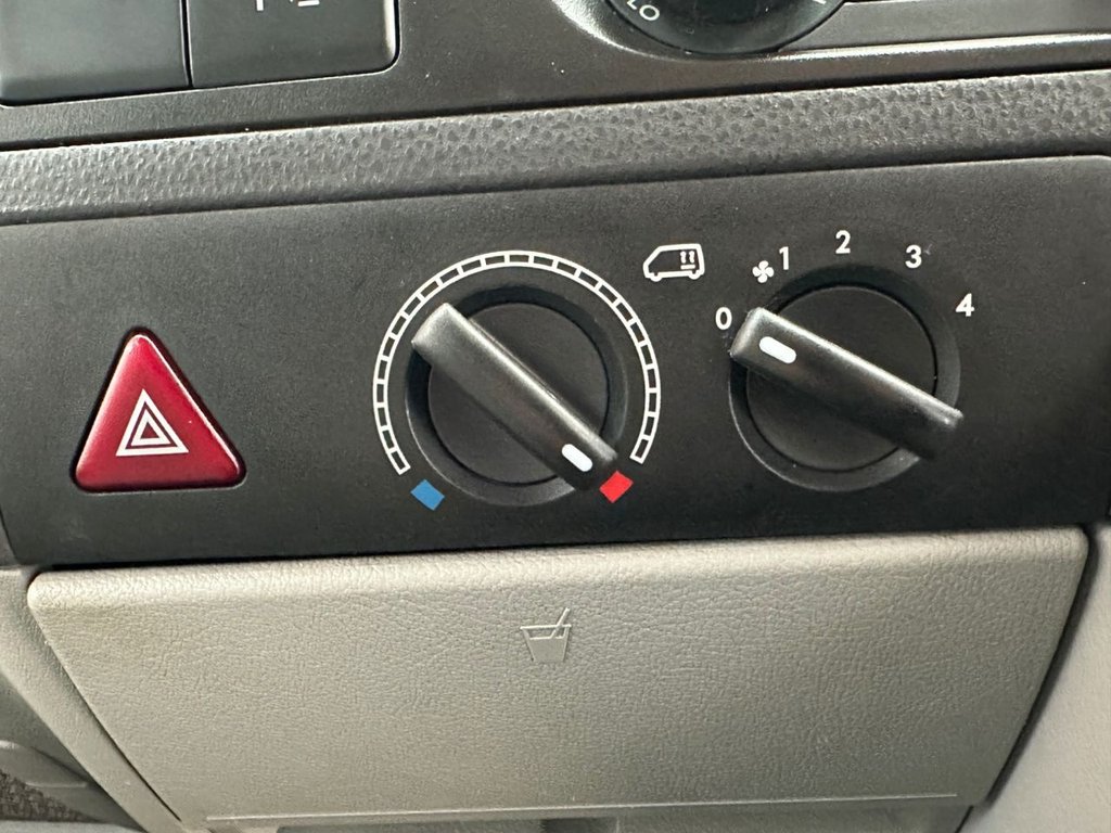 Used Volkswagen Transporter 2012 for sale - 77806110: Photo 30