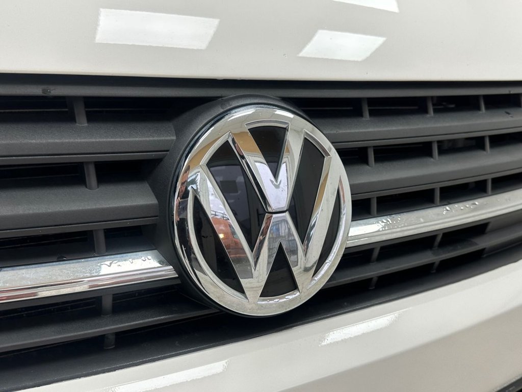 Used Volkswagen Transporter Shuttle 2017 for sale - 76469702: Photo 16