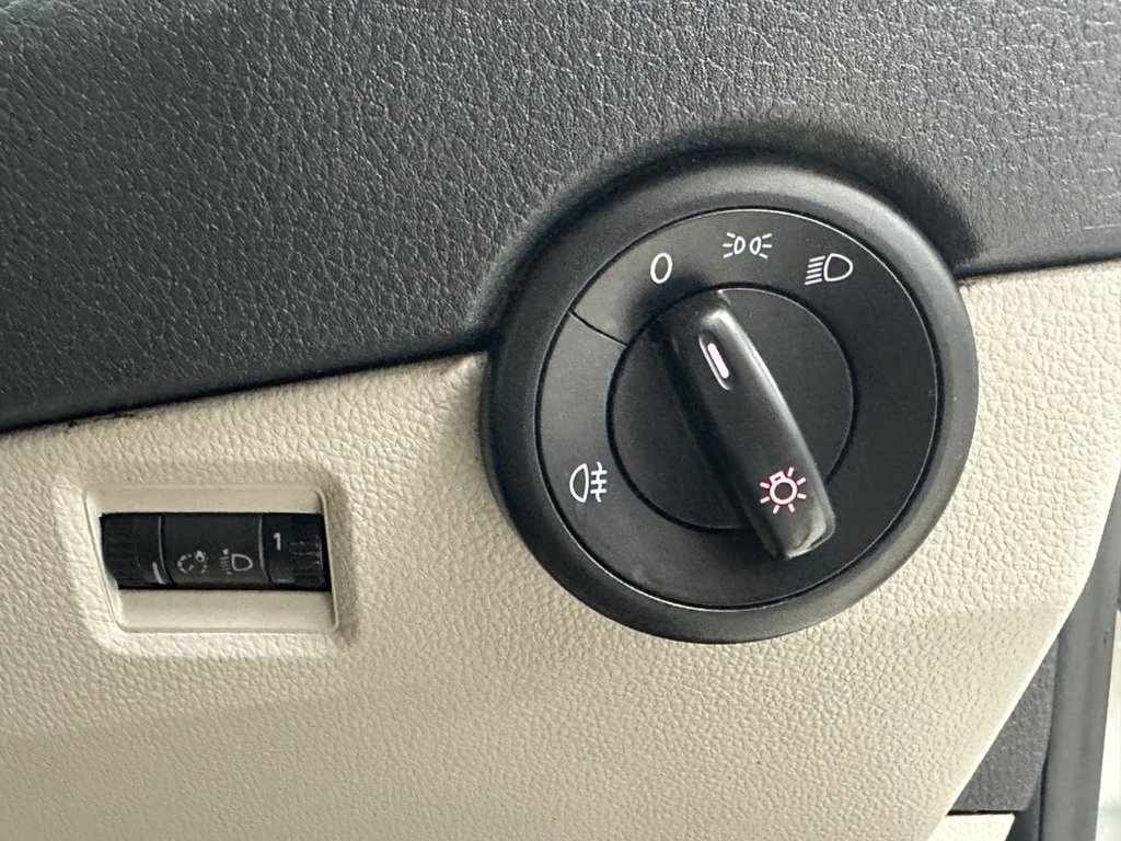 Used Volkswagen Transporter Shuttle 2017 for sale - 76469702: Photo 17