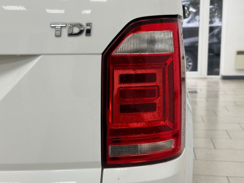 Used Volkswagen Transporter Shuttle 2017 for sale - 76469702: Photo 38