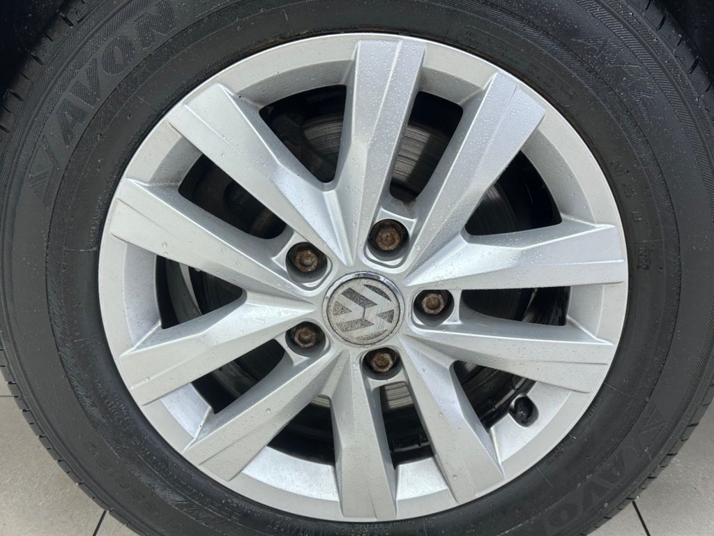 Used Volkswagen Transporter Shuttle 2017 for sale - 76469702: Photo 39