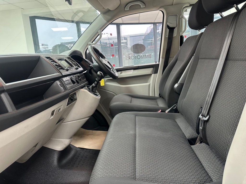 Used Volkswagen Transporter Shuttle 2017 for sale - 76469702: Photo 48