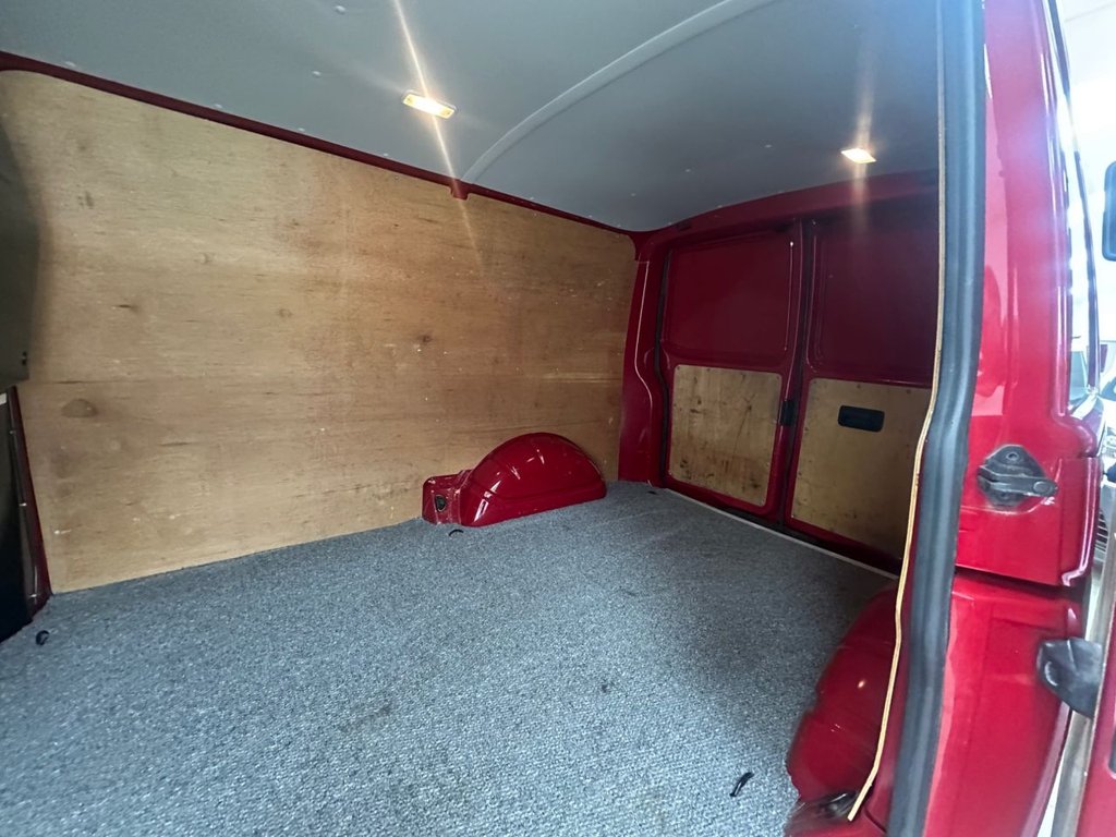 Used Volkswagen Transporter 2010 for sale - 78110437: Photo 15