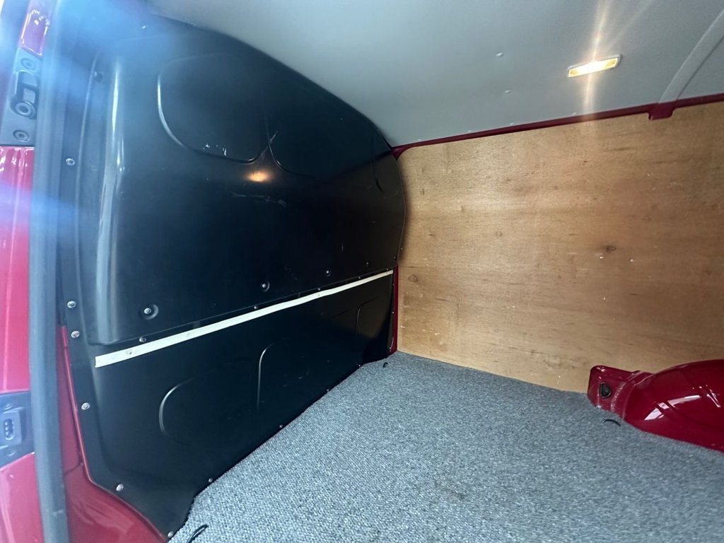 Used Volkswagen Transporter 2010 for sale - 78110437: Photo 18