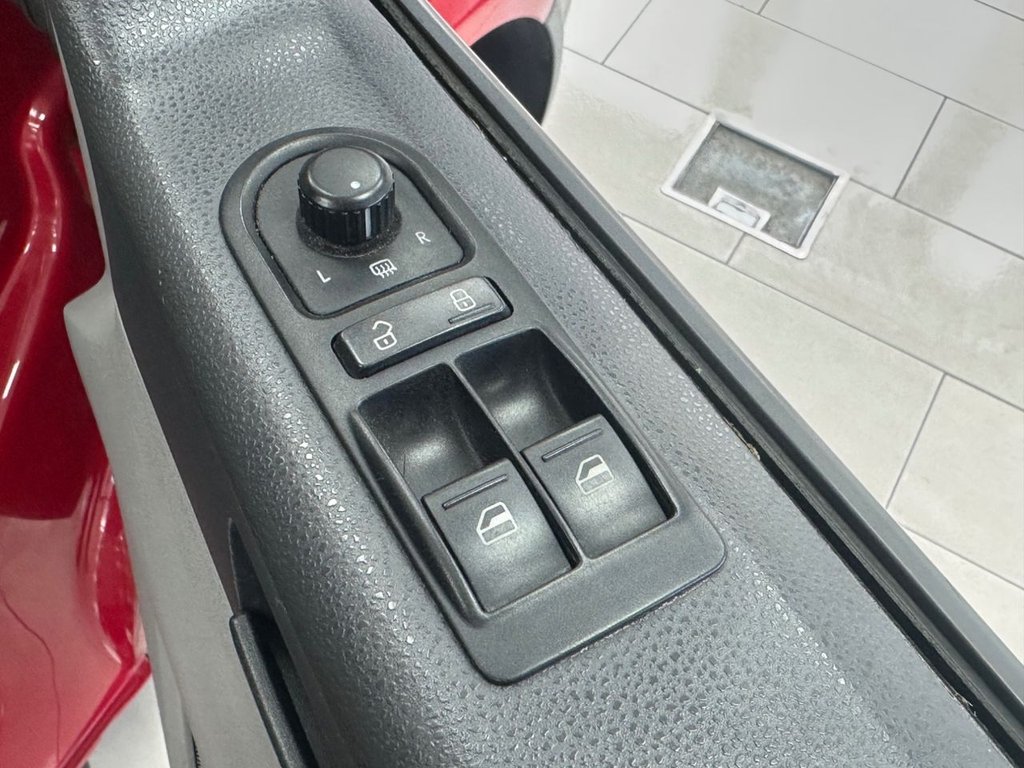 Used Volkswagen Transporter 2010 for sale - 78110437: Photo 27