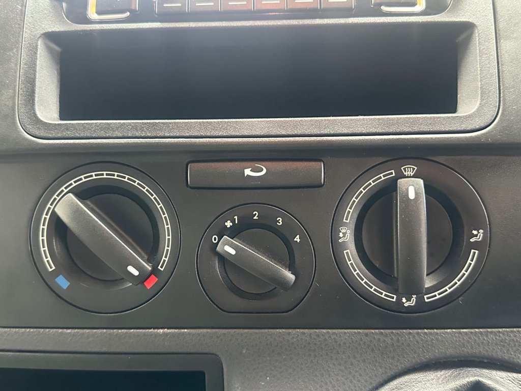 Used Volkswagen Transporter 2010 for sale - 78110437: Photo 32