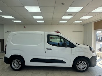 Used Peugeot Partner 2020 for sale - 79409709: Photo