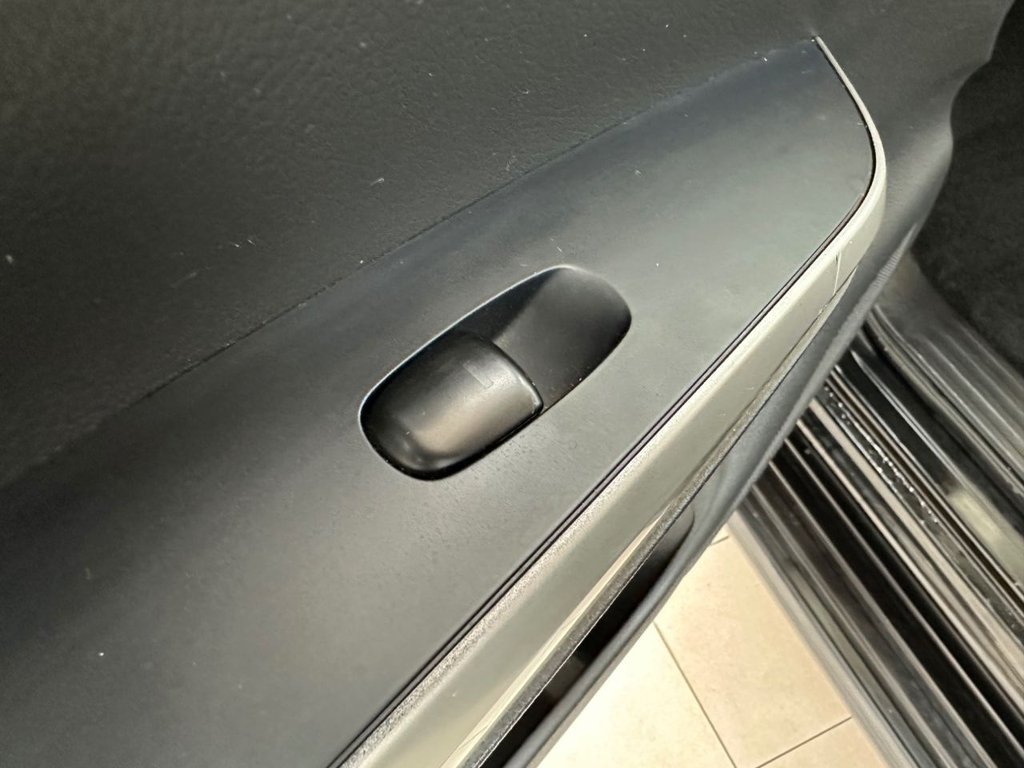 Used Nissan Navara 2021 for sale - 76396305: Photo 30