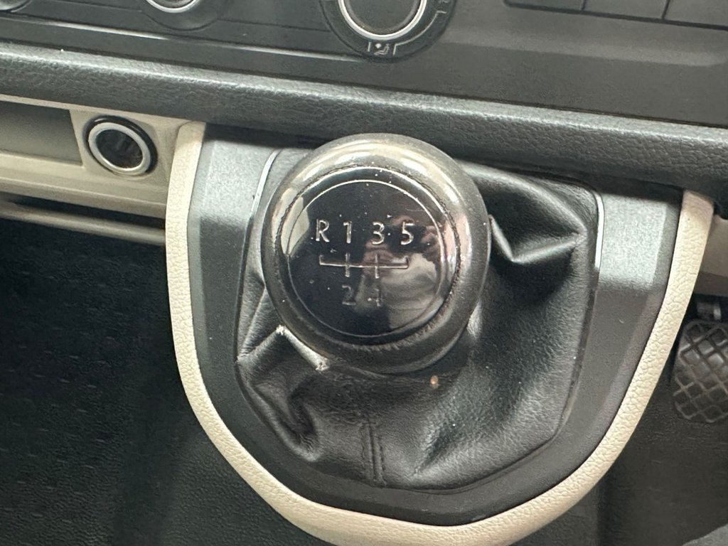 Used Volkswagen Transporter 2019 for sale - 77748245: Photo 29