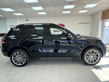 Used Volkswagen Touareg 2016 for sale - 78650203: Photo