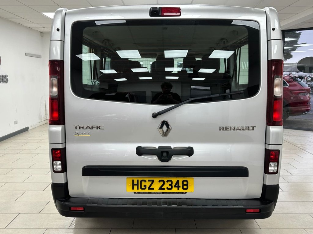 Used Renault Trafic 2017 for sale - 76569817: Photo 10