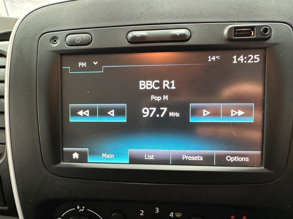 Used Renault Trafic 2017 for sale - 76569817: Photo 50