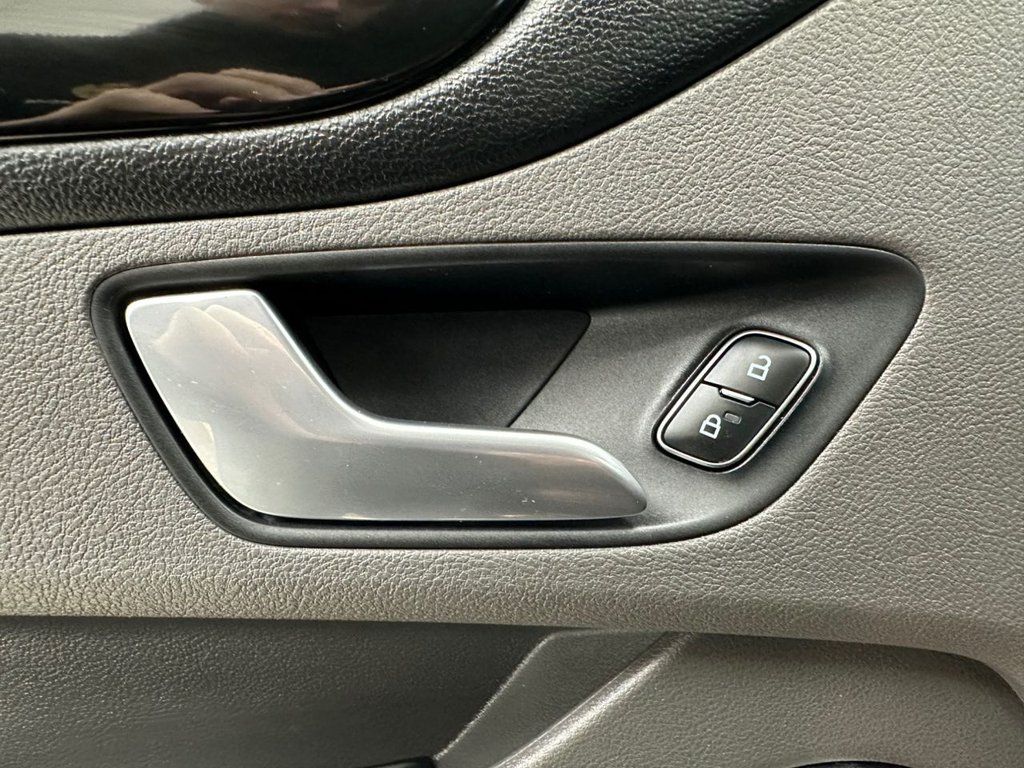 Used Ford Tourneo Custom 2020 for sale - 76447081: Photo 26