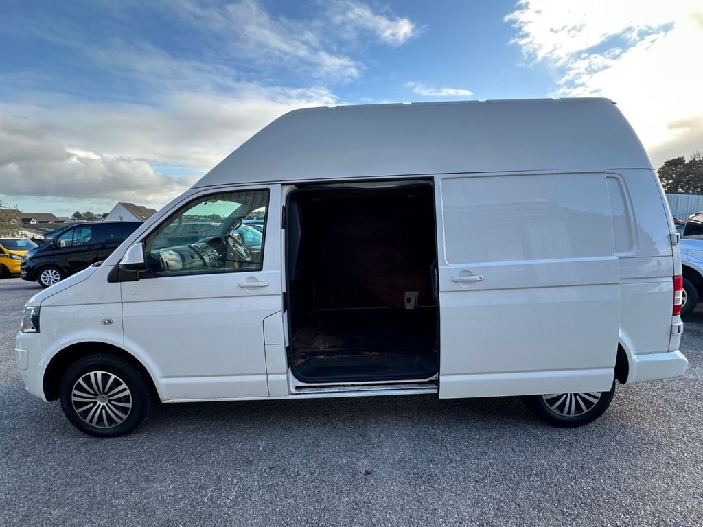 Used Volkswagen Transporter 2015 for sale - 77748293: Photo 15