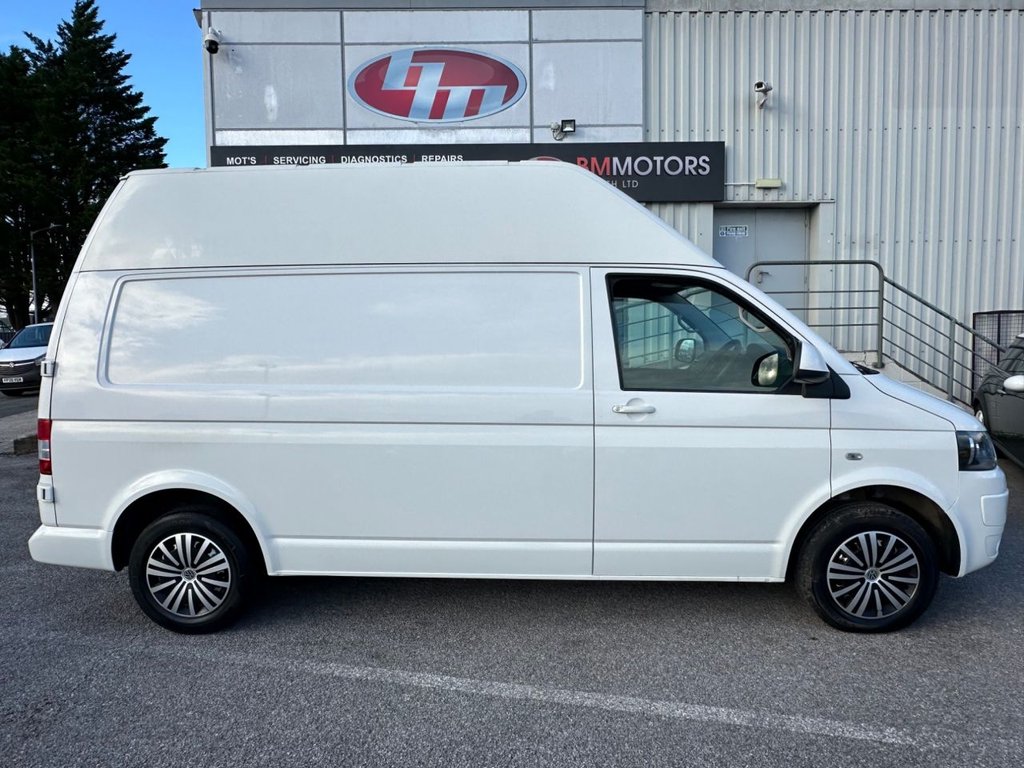 Used Volkswagen Transporter 2015 for sale - 77748293: Photo 2