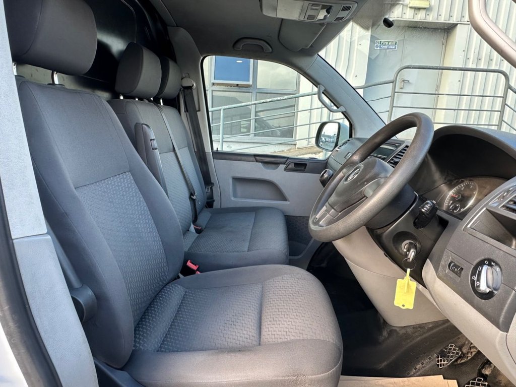 Used Volkswagen Transporter 2015 for sale - 77748293: Photo 21