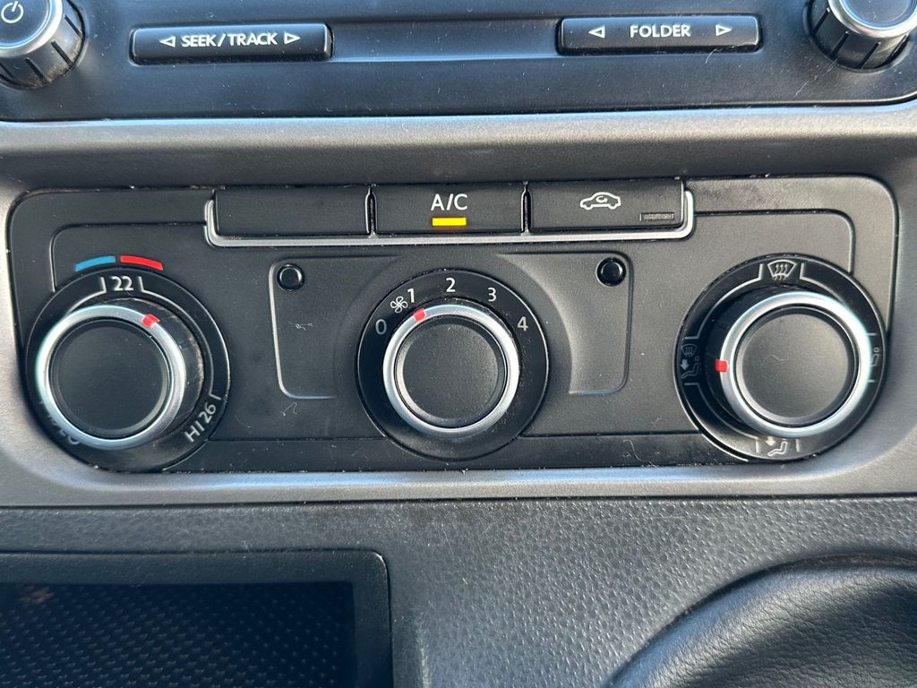 Used Volkswagen Transporter 2015 for sale - 77748293: Photo 32