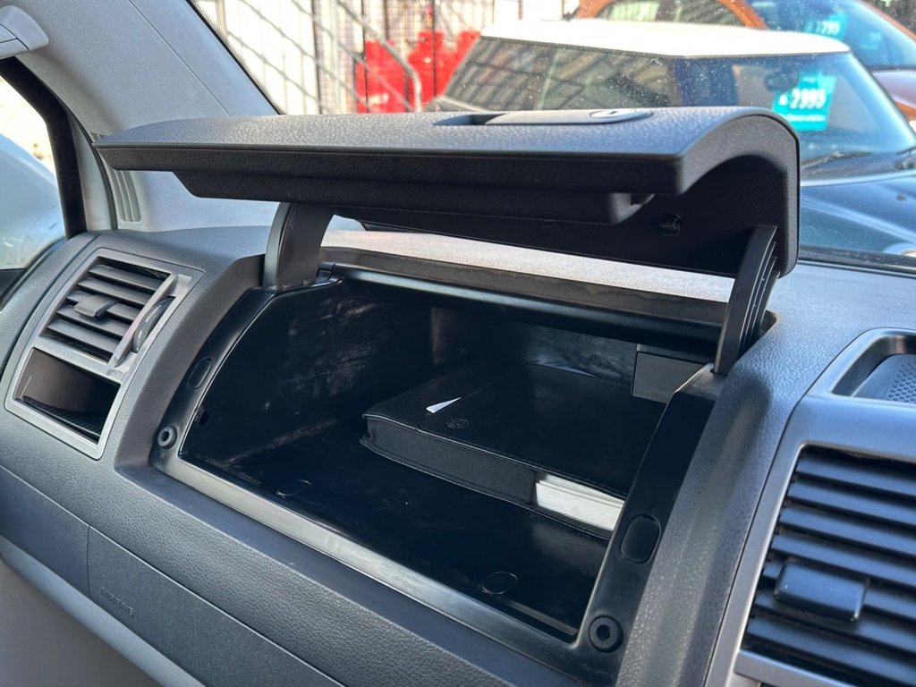 Used Volkswagen Transporter 2015 for sale - 77748293: Photo 35