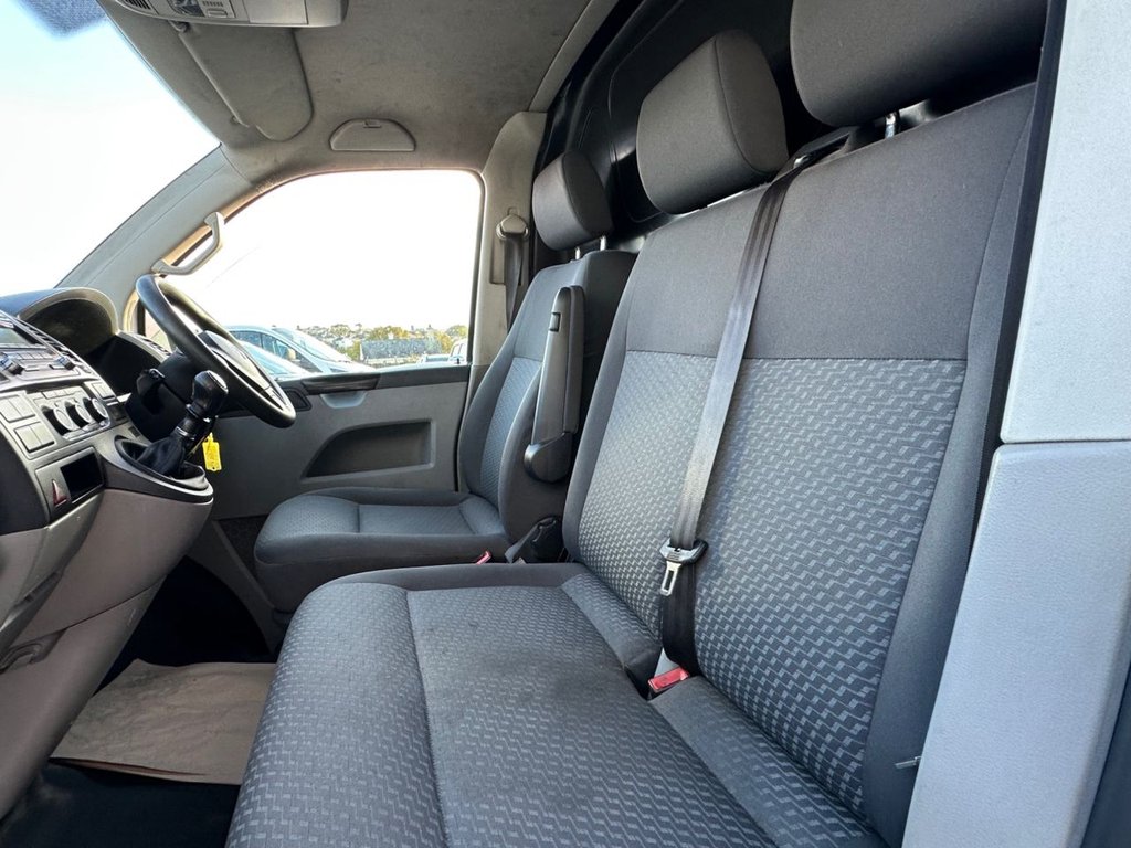 Used Volkswagen Transporter 2015 for sale - 77748293: Photo 41