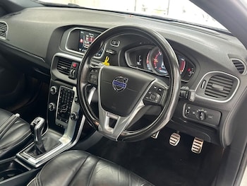 Used Volvo V40 2015 for sale - 78479435: Photo
